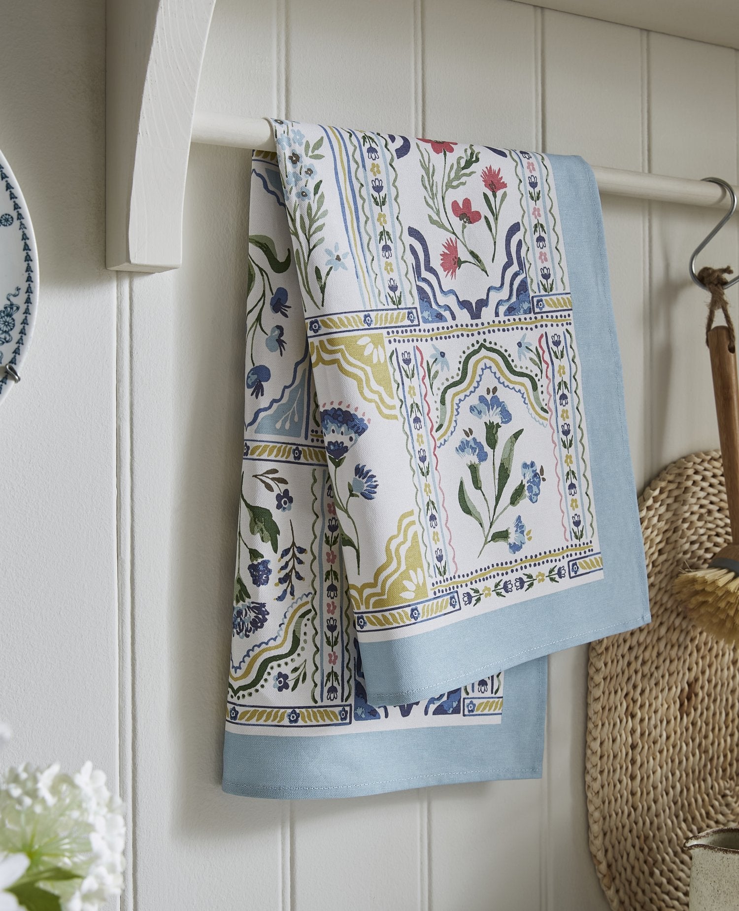 Ulster Weavers "Boho Floral", Printed cotton tea towel.