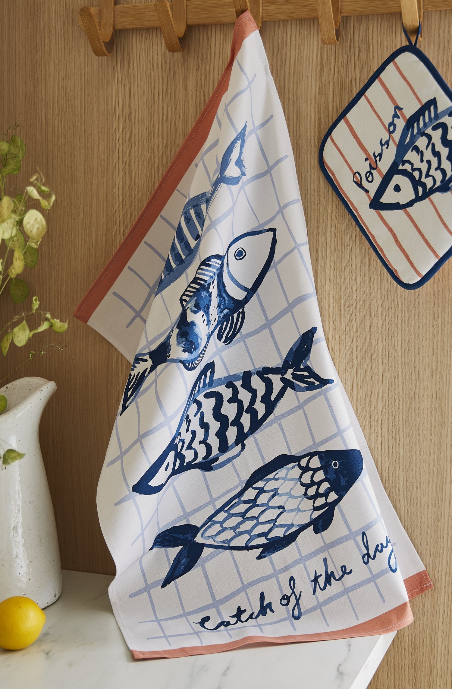 Ulster Weavers "Catch of the Day - Fish", Printed cotton tea towel.