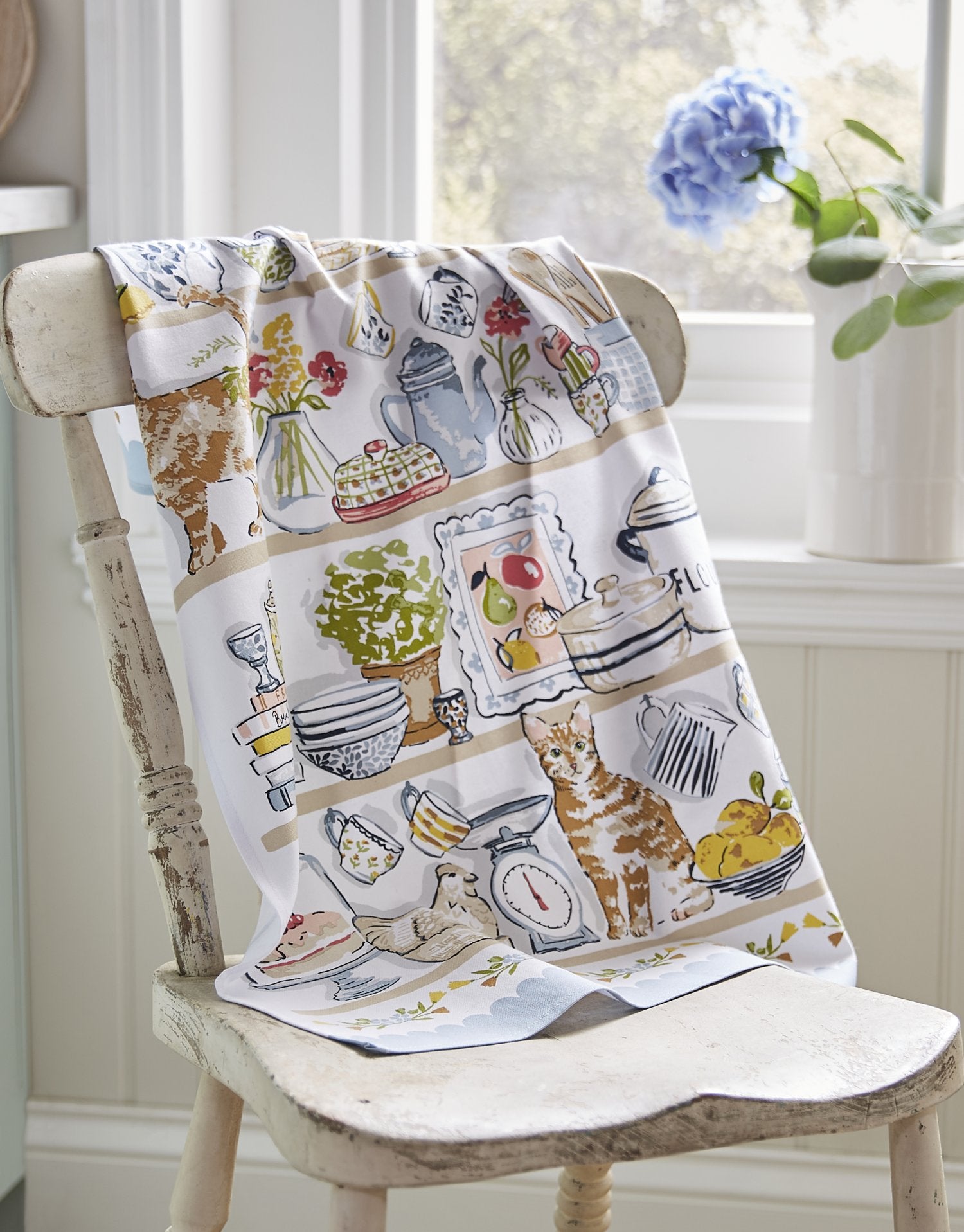 Ulster Weavers "Pantry Cats", Printed cotton tea towel.