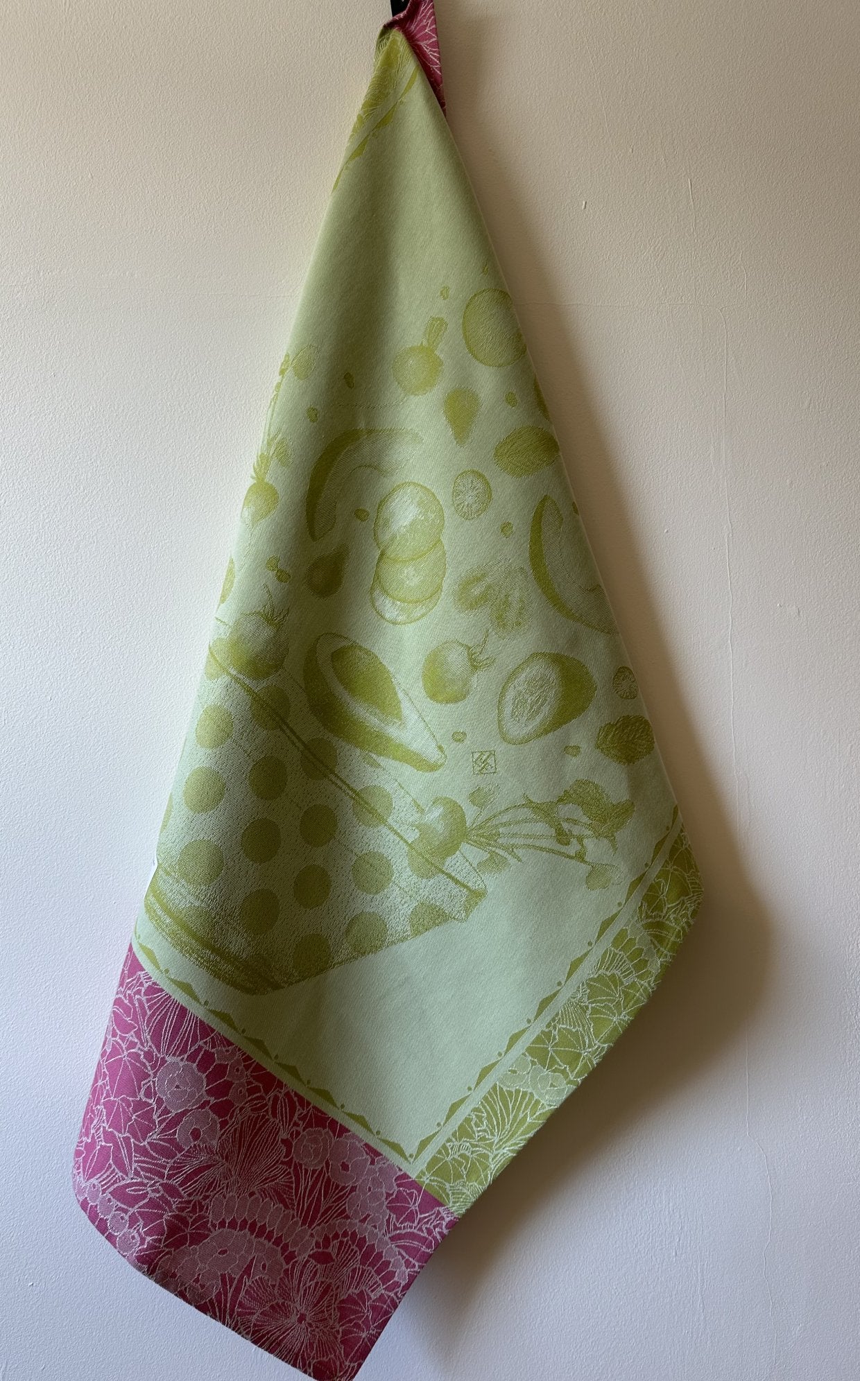 Jacquard Francais "Salade d’Ete" (Green), Woven cotton tea towel. Made in France.