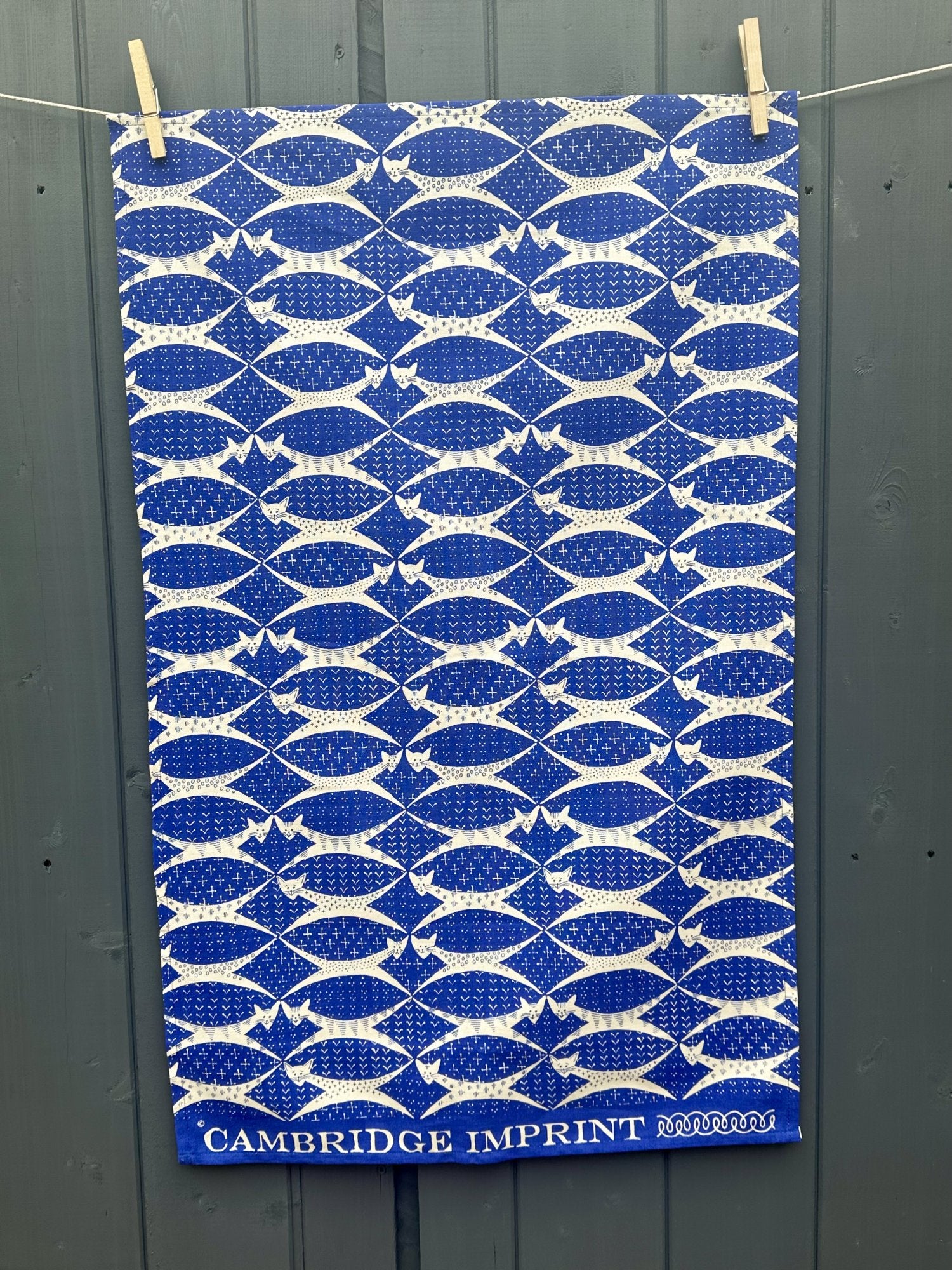 Cambridge Imprint "Cats Cobalt", Pure cotton tea towel. Printed in the UK.