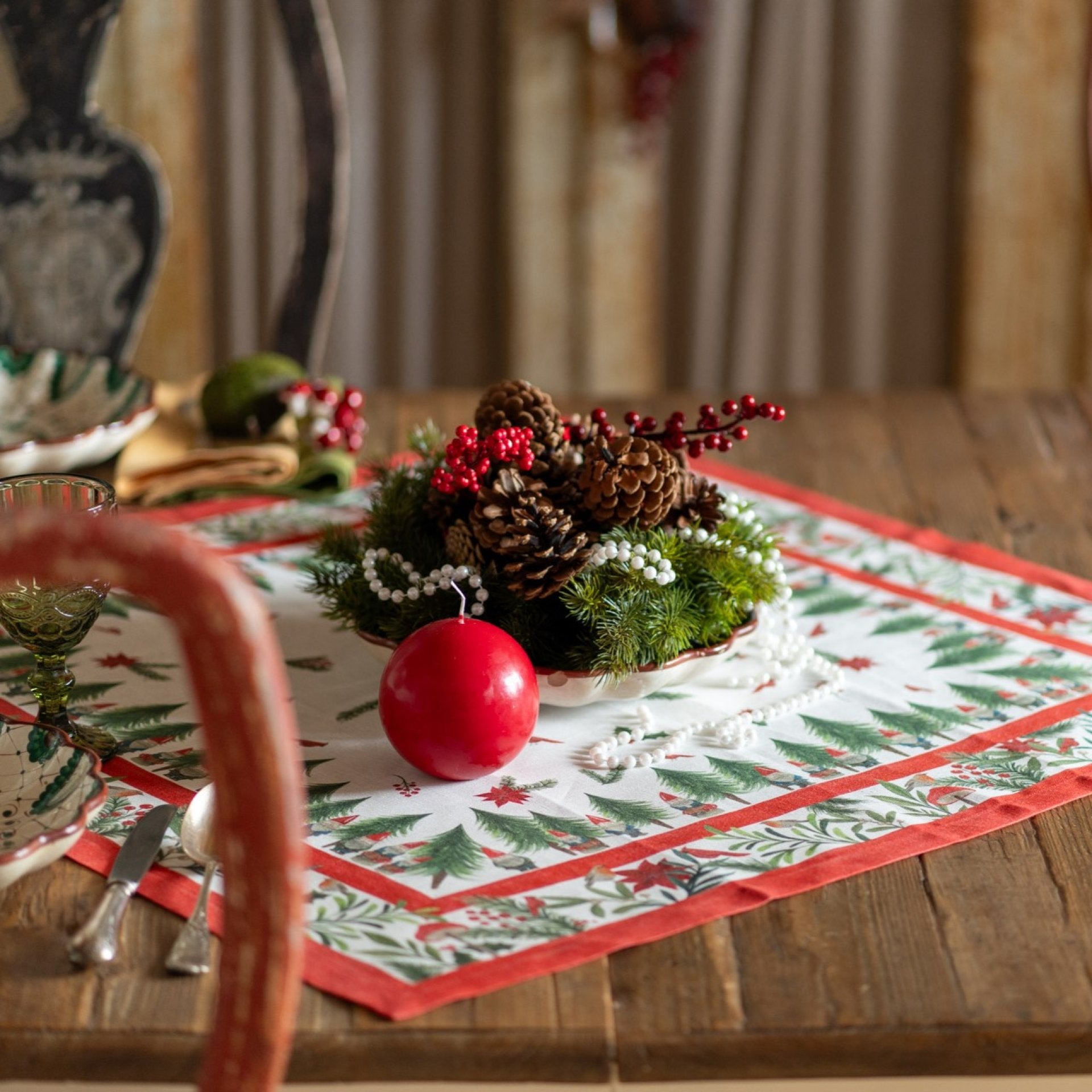 Tessitura Toscana Telerie, “Jolly Elf”, Pure linen printed tablecloth.