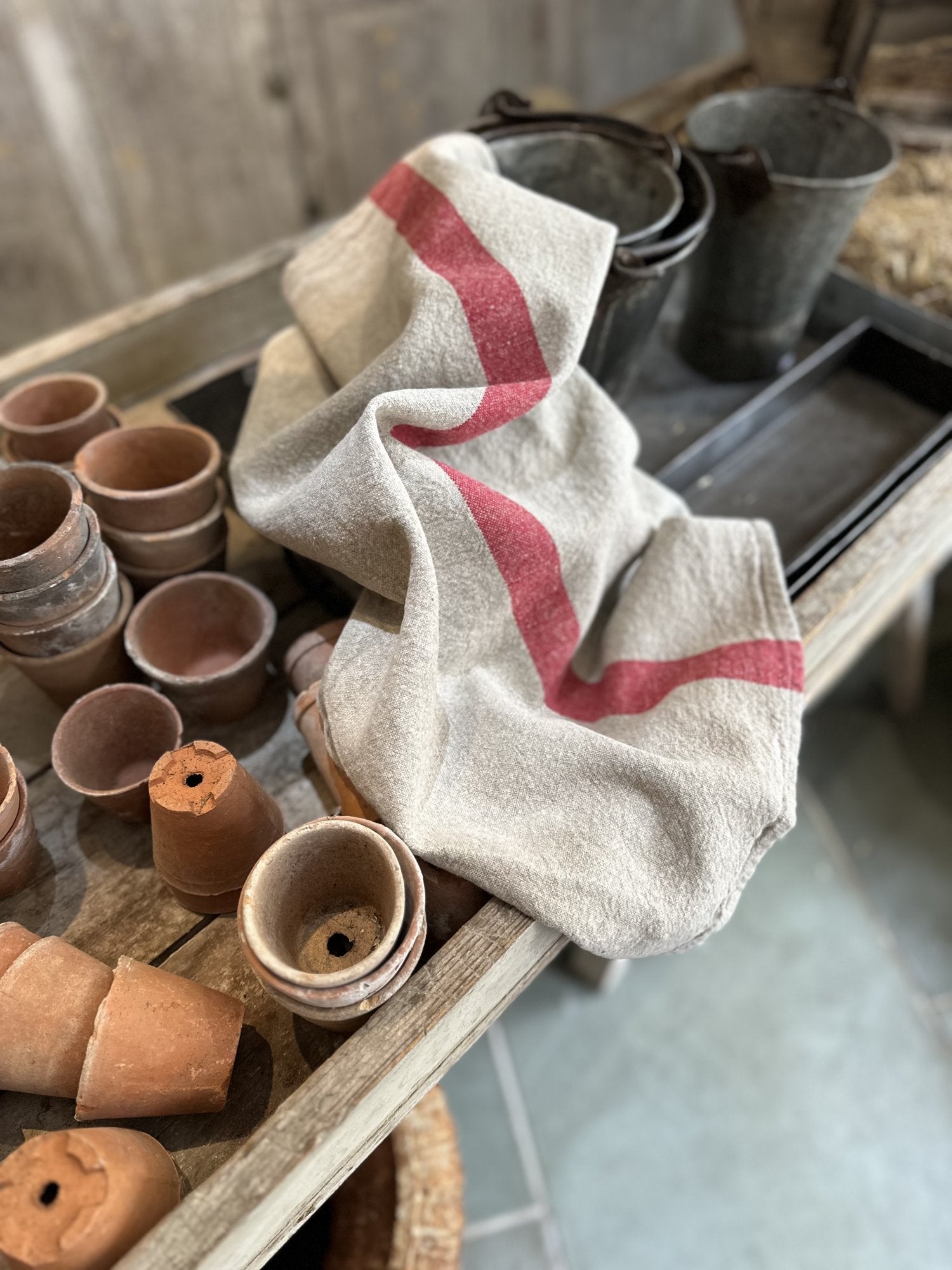 Charvet Editions "Doudou Stripe" (Natural & Red), Natural woven linen tea towel. Made in France.