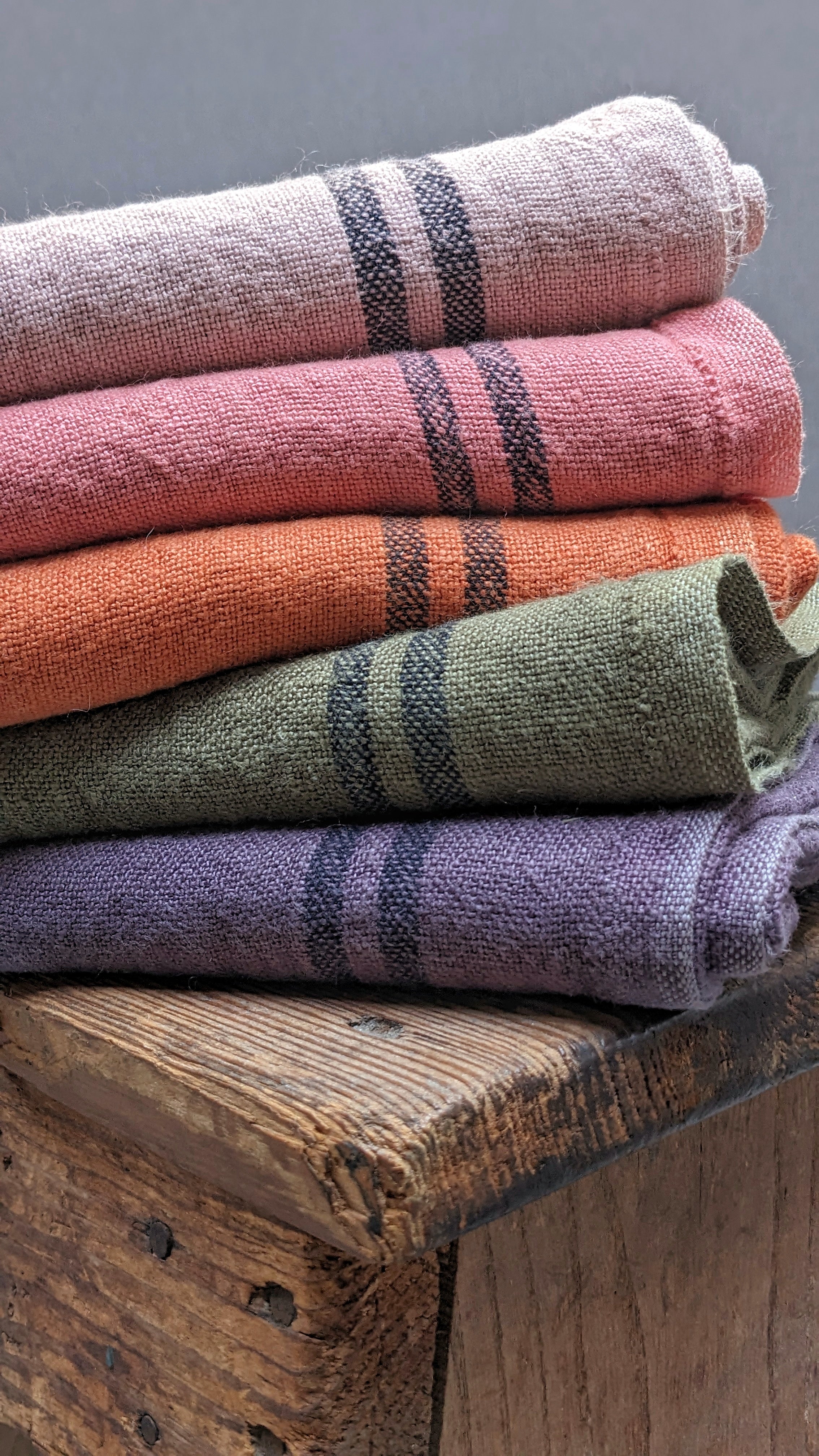 Charvet Editions "Country Washed & Dyed" (Carotte), Natural woven linen tea towel. Made in France.