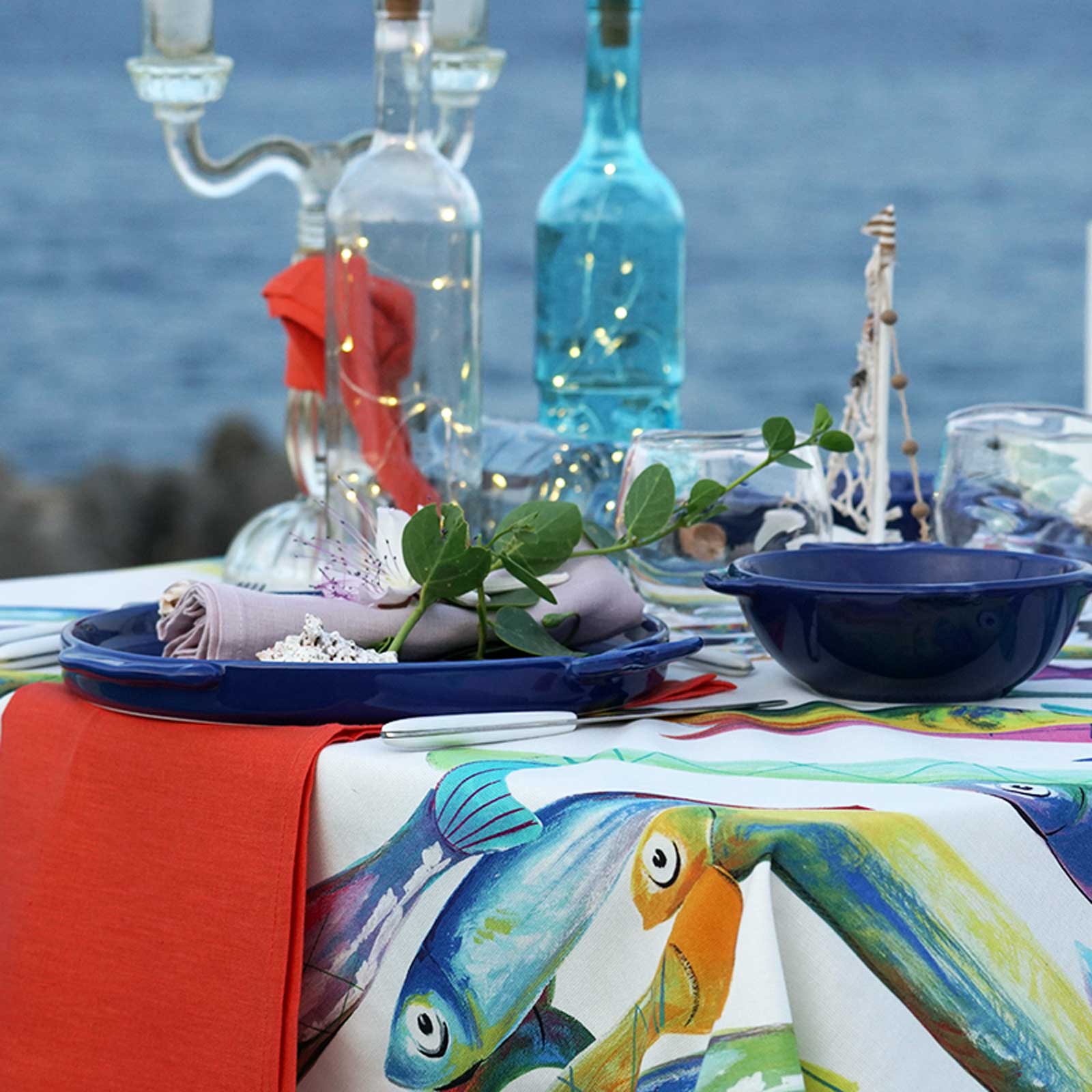 Tessitura Toscana Telerie, “Poisson Bleu”, Pure cotton printed tablecloth.